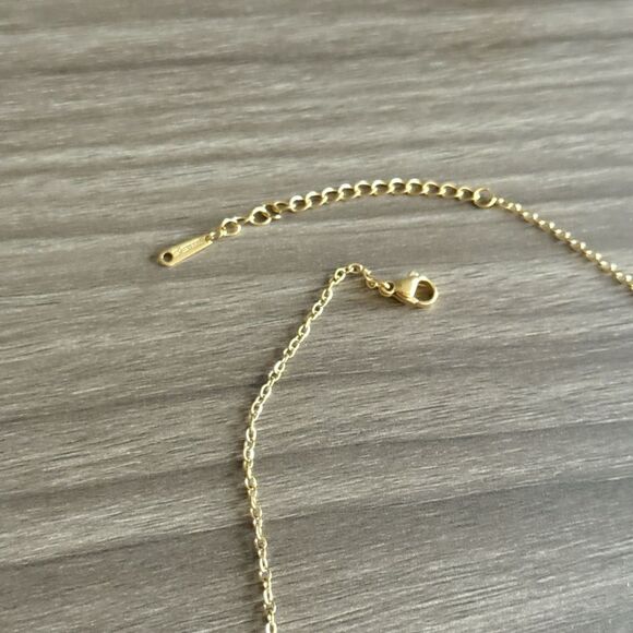 Diamond flower necklace Q307 - Picture 6 of 7